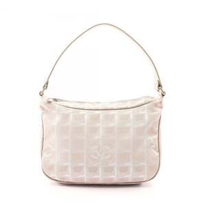 CHANEL Cream Leather Shoulder Bag